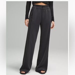 Ribbed Softstreme Mid-Rise Pant 32.5